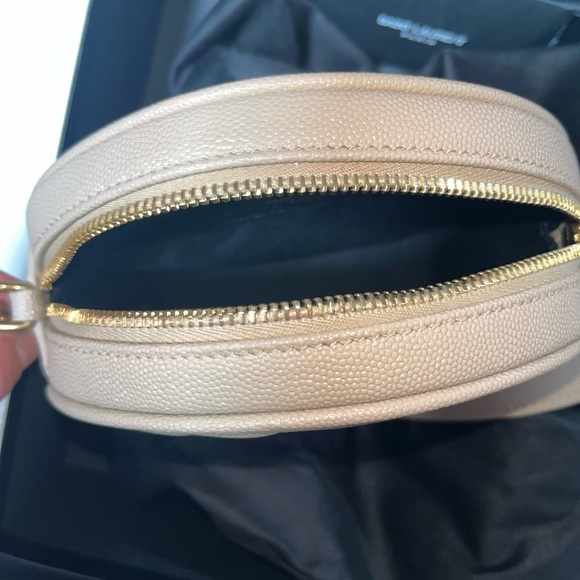 YSL Vinyle Round Camera Bag - Picture 12 of 12